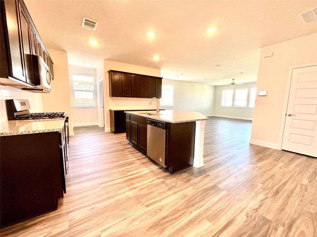 18021 Umberto DR, Pflugerville, TX 78660