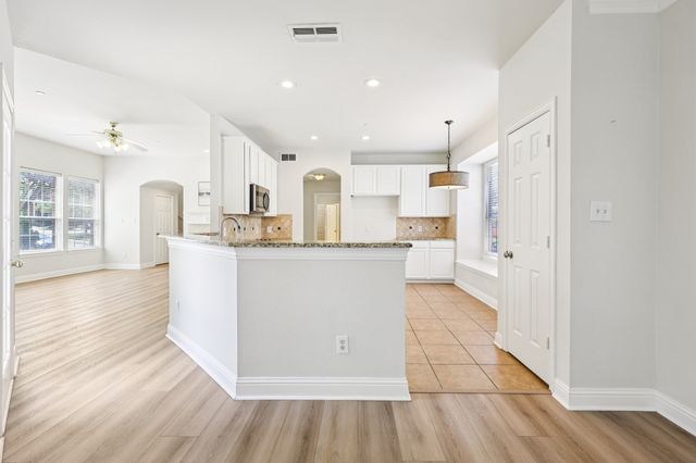 458 Richmond Street, Irving, TX 75063