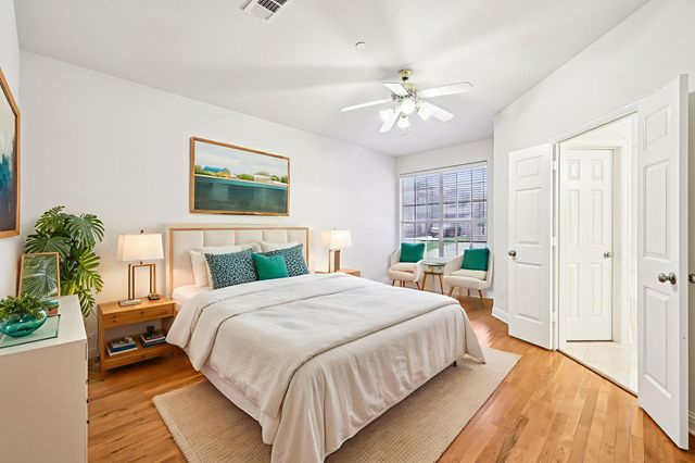 458 Richmond Street, Irving, TX 75063