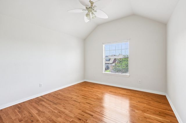 458 Richmond Street, Irving, TX 75063