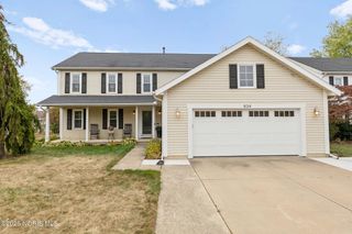 834 N Christopher Street, Bowling Green, OH 43402
