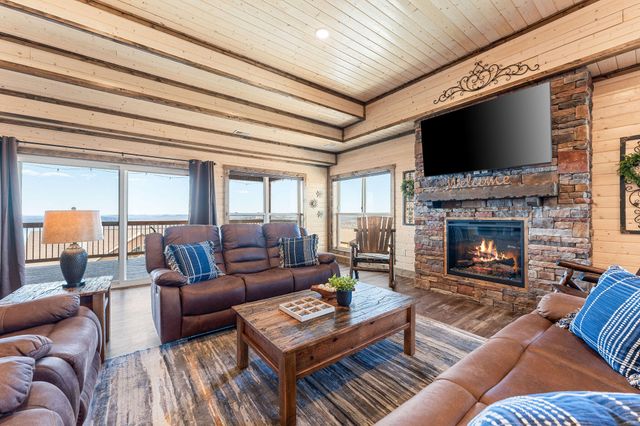 155 Settlers Cove 3, Kimberling City, MO 65686