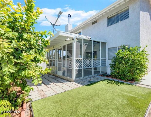 125 Pepper Road, Newbury Park, CA 91320