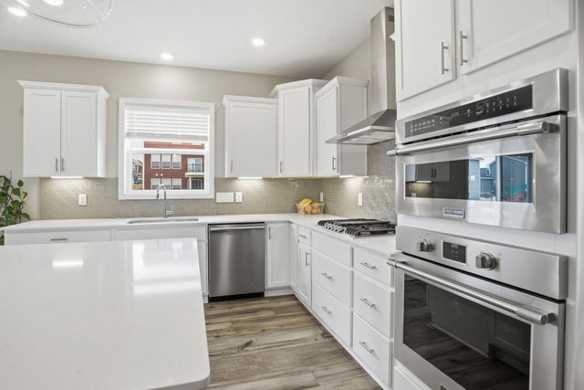 6016 Inskip Avenue S, Cottage Grove, MN 55016