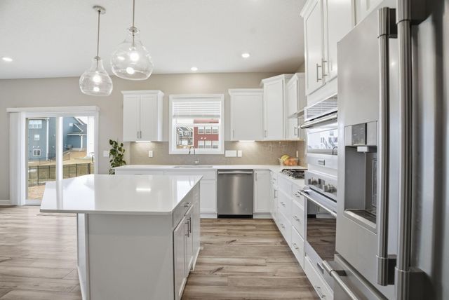 6016 Inskip Avenue S, Cottage Grove, MN 55016