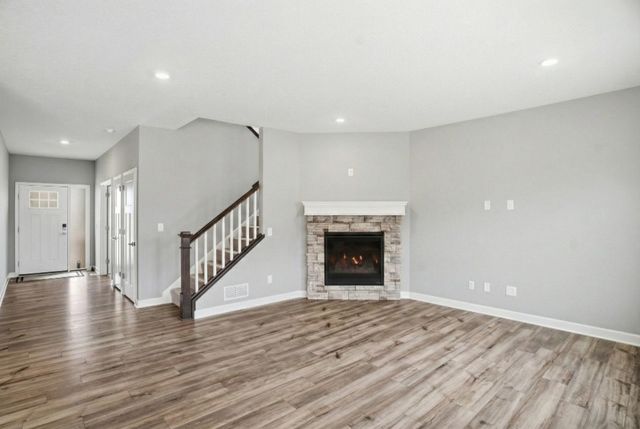 6016 Inskip Avenue S, Cottage Grove, MN 55016