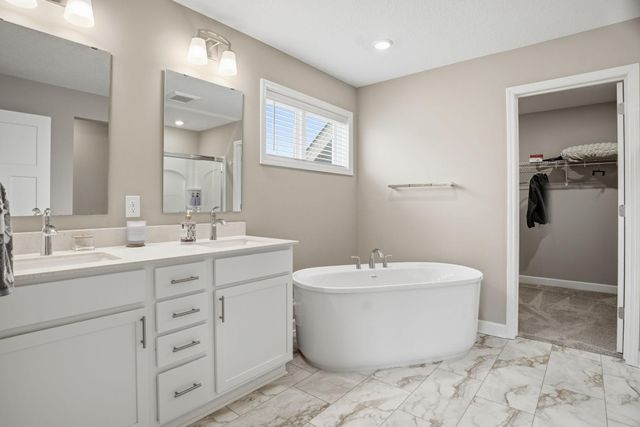 6016 Inskip Avenue S, Cottage Grove, MN 55016