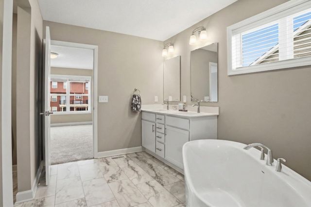 6016 Inskip Avenue S, Cottage Grove, MN 55016