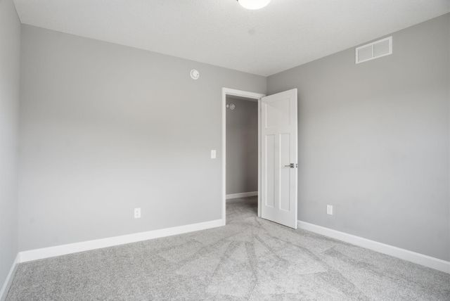 6016 Inskip Avenue S, Cottage Grove, MN 55016