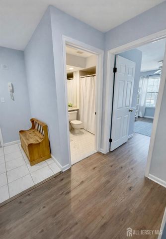 1305 Stoneridge Circle, Helmetta, NJ 08828