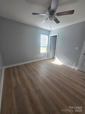 3100 Dawnshire Avenue B, Charlotte, NC 28216