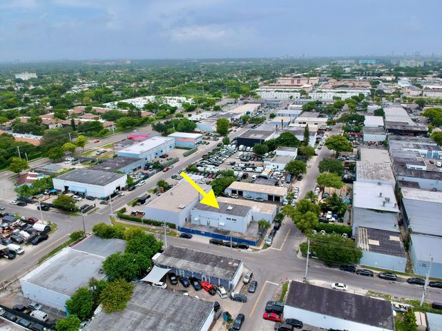 5751 DAWSON Street, Hollywood, FL 33023