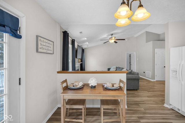 13022 Saint Andrews Way, Fishers, IN 46038