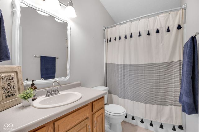 13022 Saint Andrews Way, Fishers, IN 46038