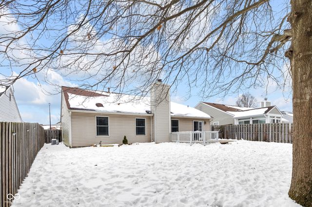 13022 Saint Andrews Way, Fishers, IN 46038