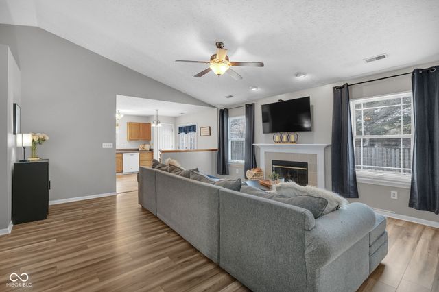 13022 Saint Andrews Way, Fishers, IN 46038