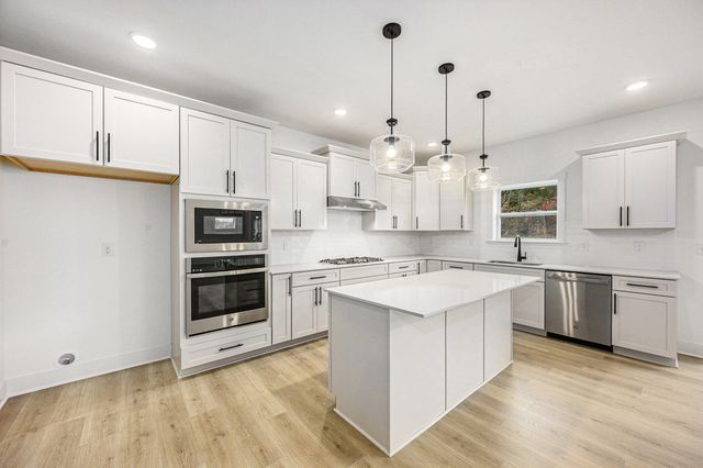 5978 Boxthorn Trail, Texas Twp, MI 49009