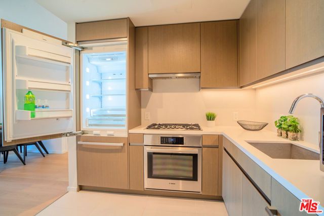 889 Francisco Street 2610, Los Angeles, CA 90017