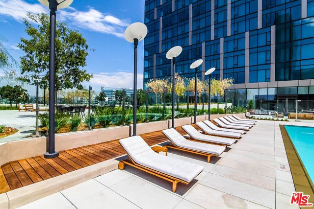 889 Francisco Street 2610, Los Angeles, CA 90017