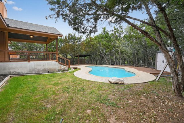 4 Redwood CIR, Wimberley, TX 78676
