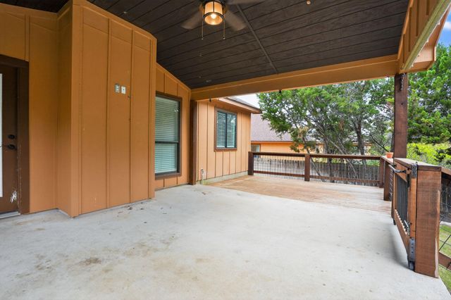 4 Redwood CIR, Wimberley, TX 78676