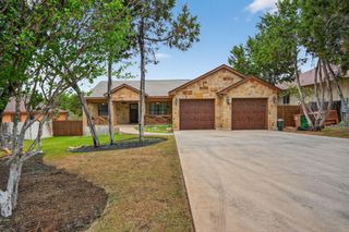 4 Redwood CIR, Wimberley, TX 78676