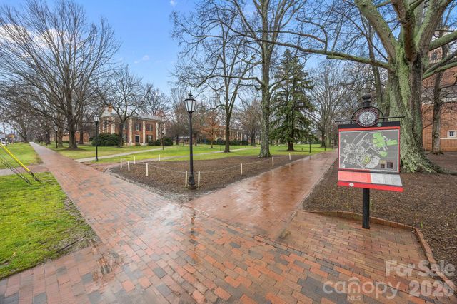 233 Twain Avenue, Davidson, NC 28036