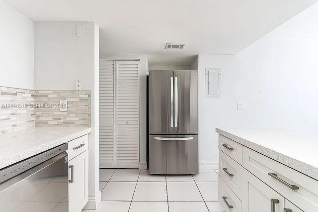 1931 Sabal Palm Dr 301, Davie, FL 33324