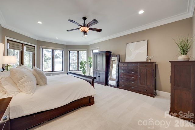 9198 Fair Oak Drive, Sherrills Ford, NC 28673