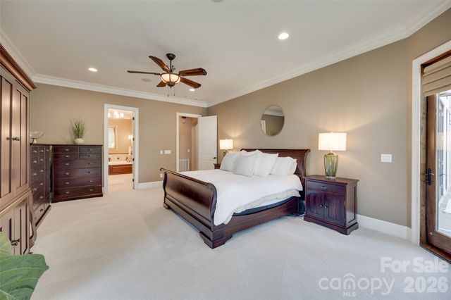 9198 Fair Oak Drive, Sherrills Ford, NC 28673