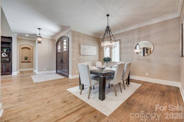 9198 Fair Oak Drive, Sherrills Ford, NC 28673