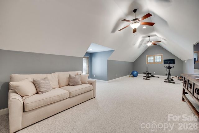 9198 Fair Oak Drive, Sherrills Ford, NC 28673