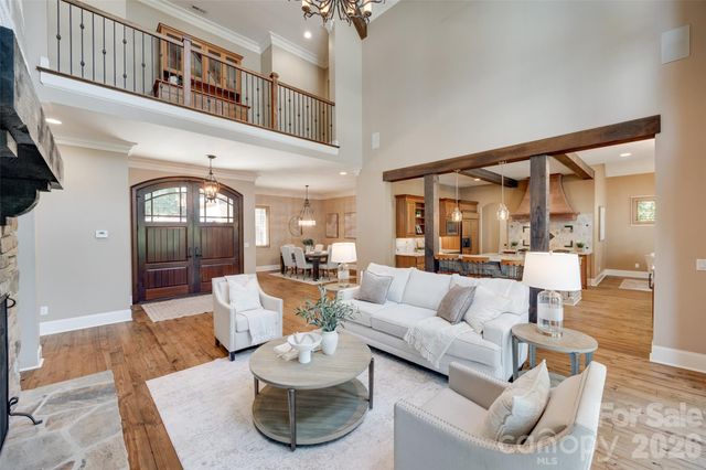 9198 Fair Oak Drive, Sherrills Ford, NC 28673