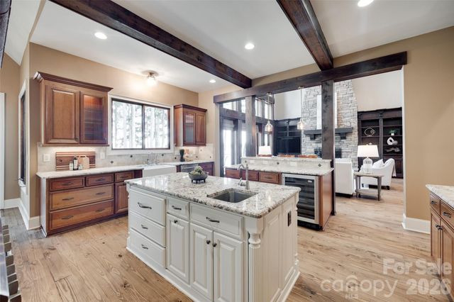 9198 Fair Oak Drive, Sherrills Ford, NC 28673