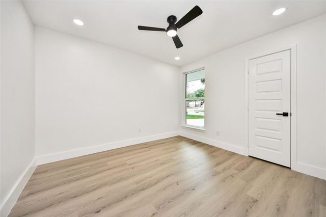 11119 Hazen Street, Houston, TX 77072