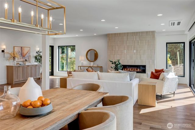 6950 SE Maker Street, Mercer Island, WA 98040