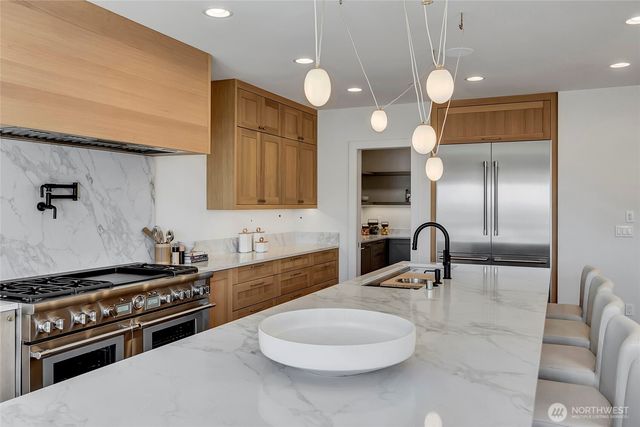 6950 SE Maker Street, Mercer Island, WA 98040