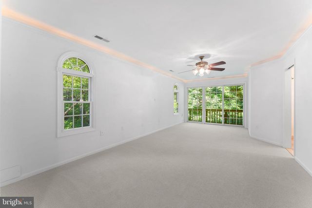 1560 FOREST VILLA LN, Mclean, VA 22101