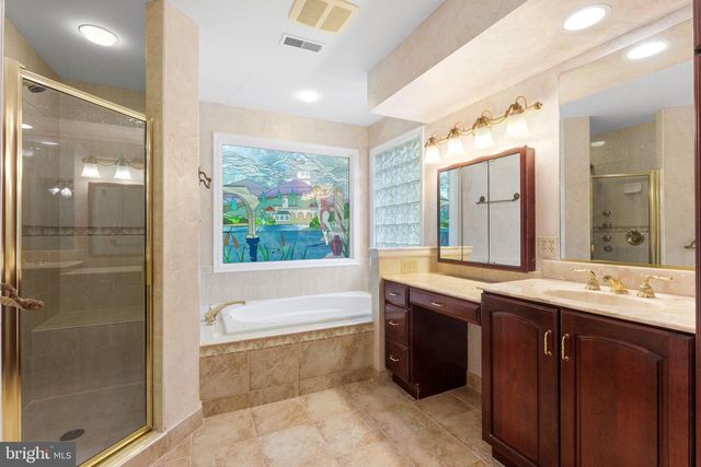 1560 FOREST VILLA LN, Mclean, VA 22101