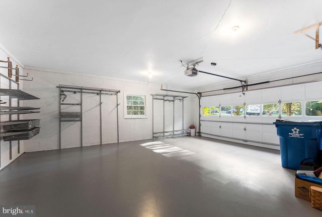 1560 FOREST VILLA LN, Mclean, VA 22101