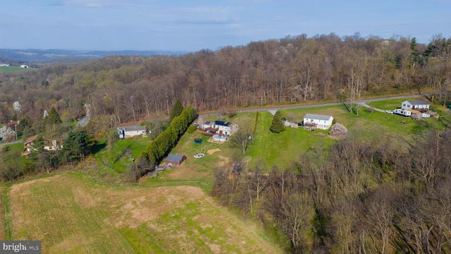 479 HILLDALE RD, Holtwood, PA 17532