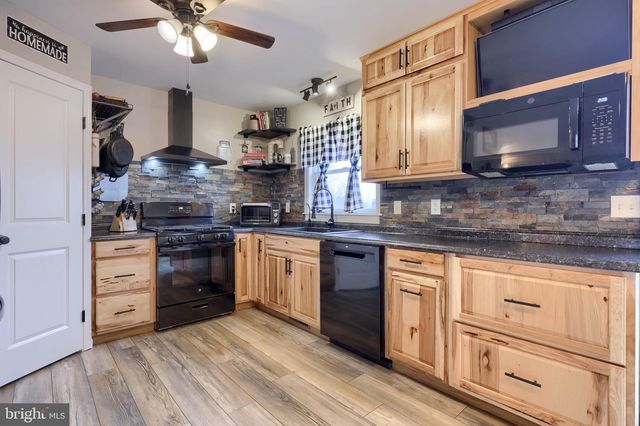 479 HILLDALE RD, Holtwood, PA 17532