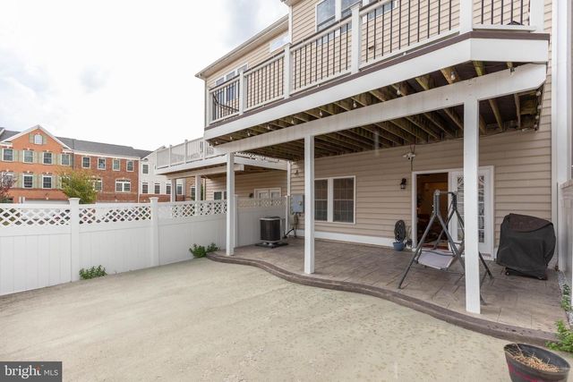 26022 HUNTWICK GLEN SQ, Aldie, VA 20105