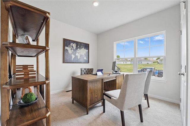 208 Lake Meadows Drive, Smithville, MO 64089