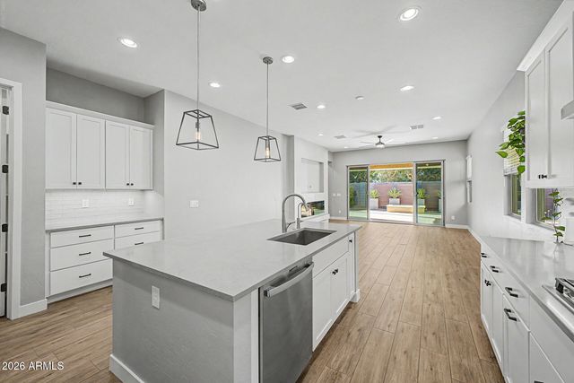3420 E Appaloosa Road, Gilbert, AZ 85296