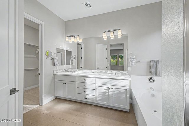 3420 E Appaloosa Road, Gilbert, AZ 85296