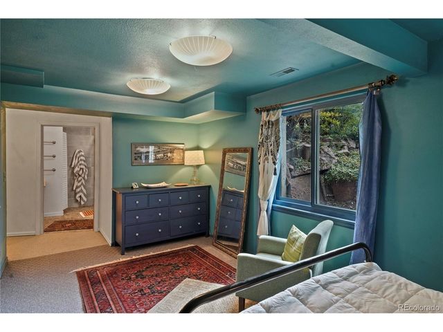 700 Owl Dr, Louisville, CO 80027