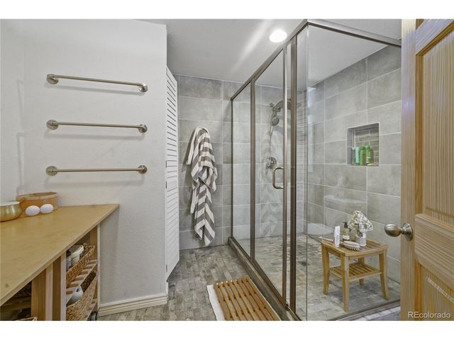700 Owl Dr, Louisville, CO 80027