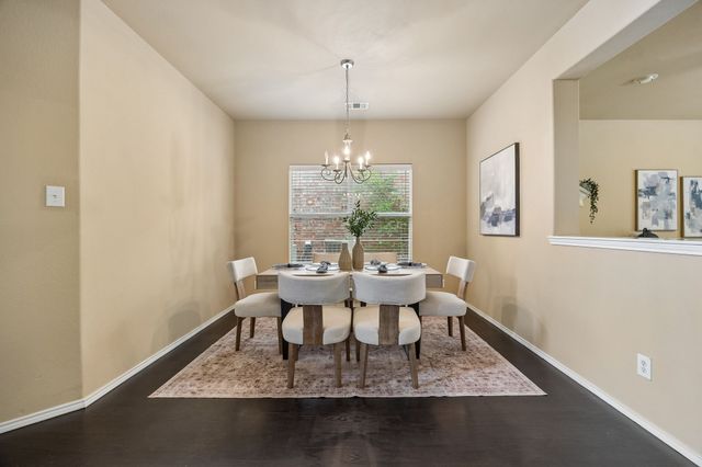 916 Starling Lane, Aubrey, TX 76227