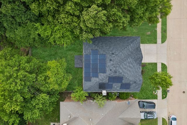 916 Starling Lane, Aubrey, TX 76227